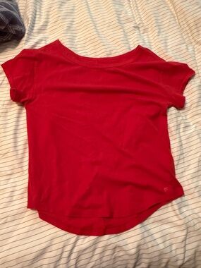 Fabletics Bright Red Scoop Neck Short Sleeve Tee